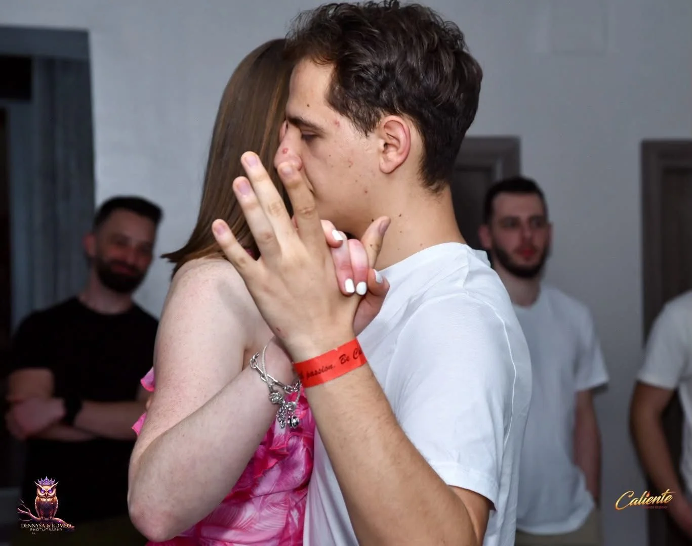 Imagine prezentare pentru De la Începător la Ringul de Dans: Ghid Complet Bachata 2026 - cursuri bachata cluj